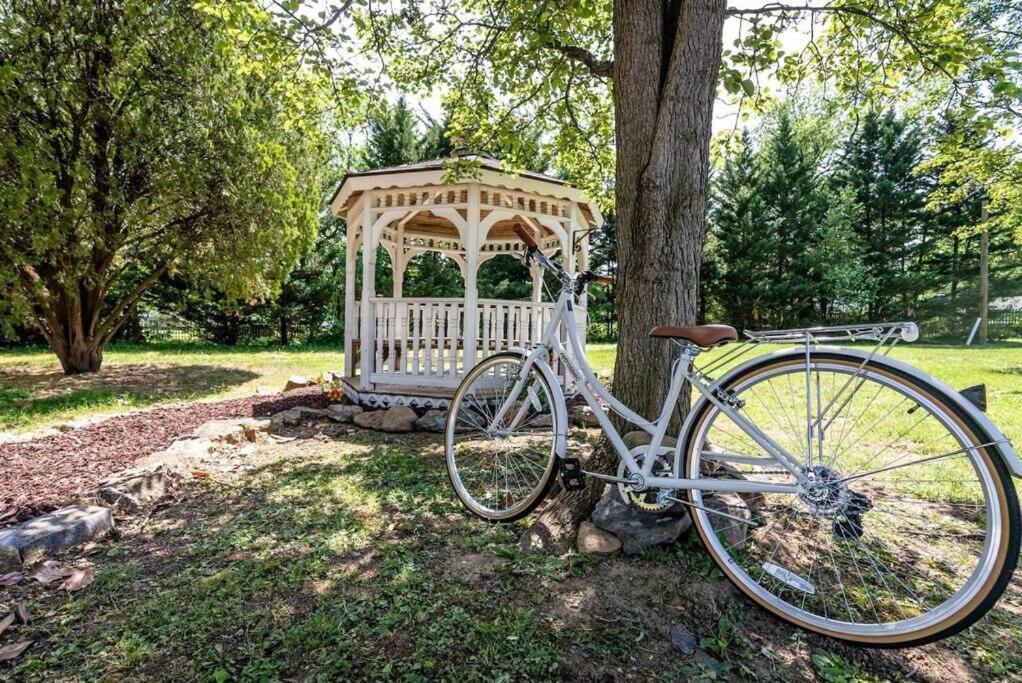 The Legacy Inn Лурей Экстерьер фото